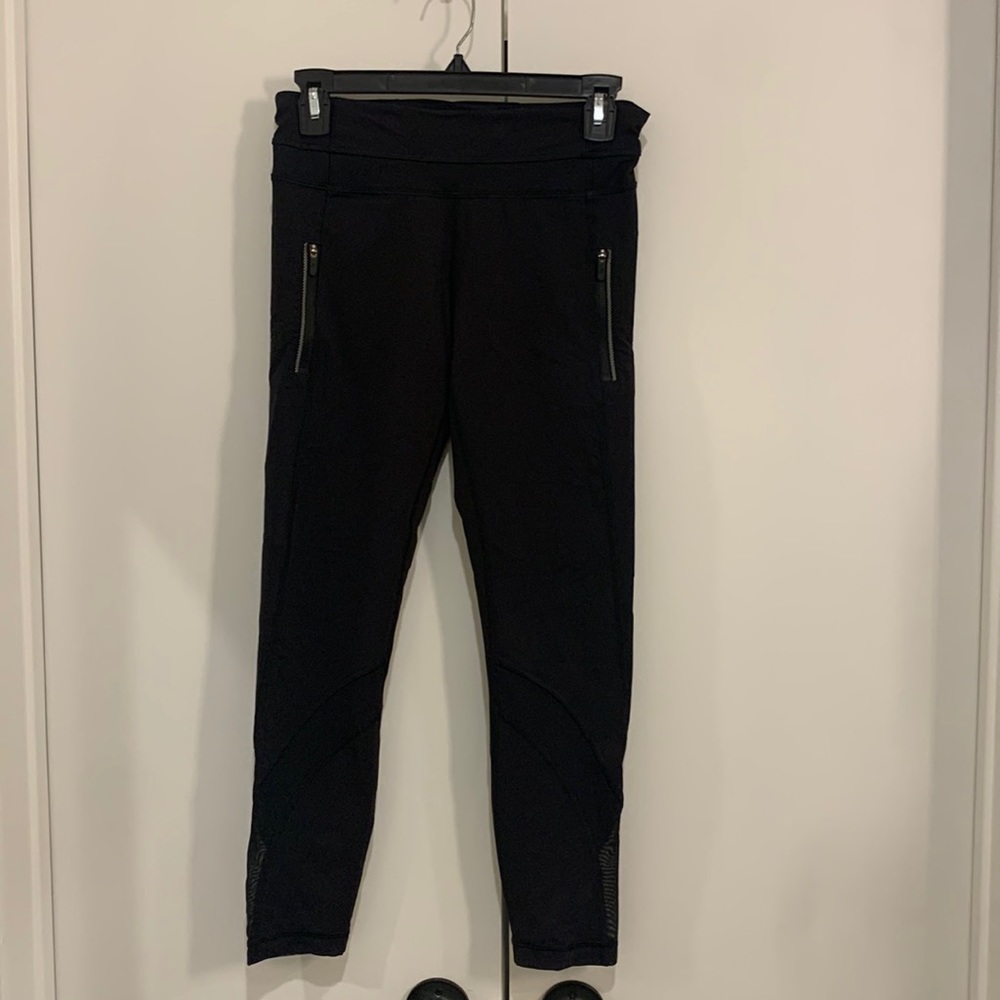 Lulu Lemon Cropped Leggings with Mesh